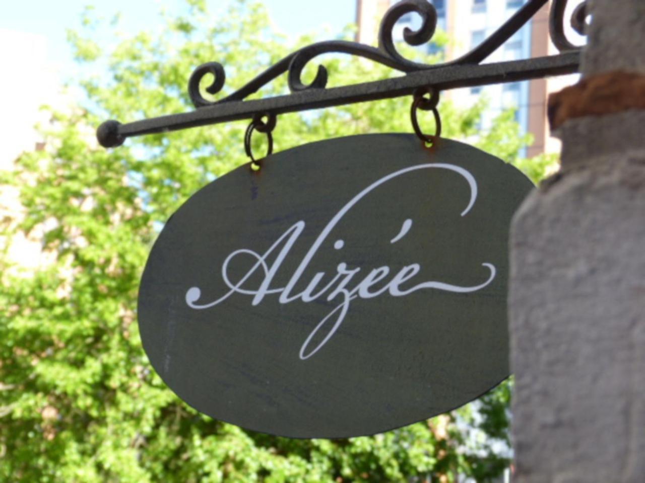 Guesthouse Alizee Leuven Bagian luar foto